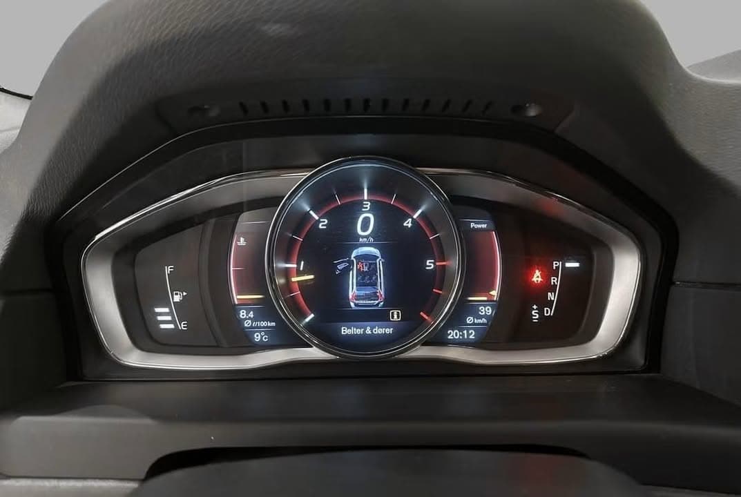 Volvo XC70 miniature 5