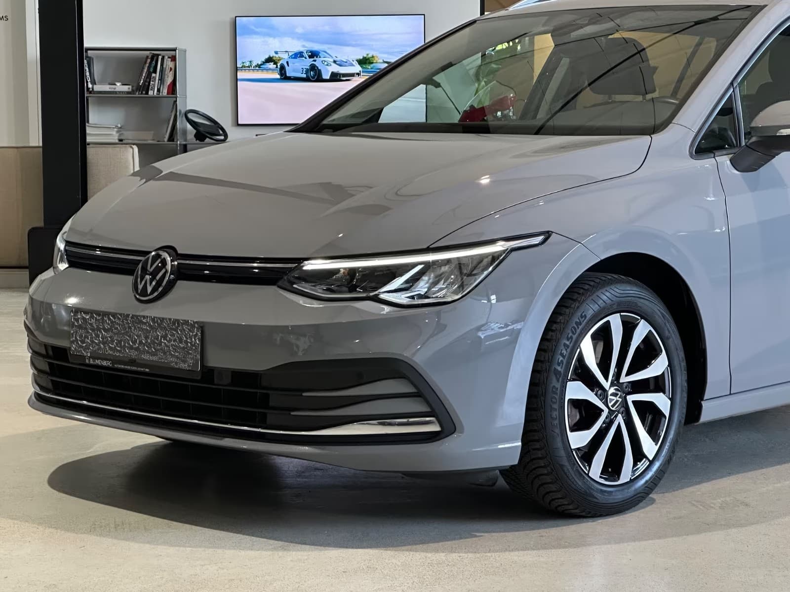 Volkswagen Golf miniature 6