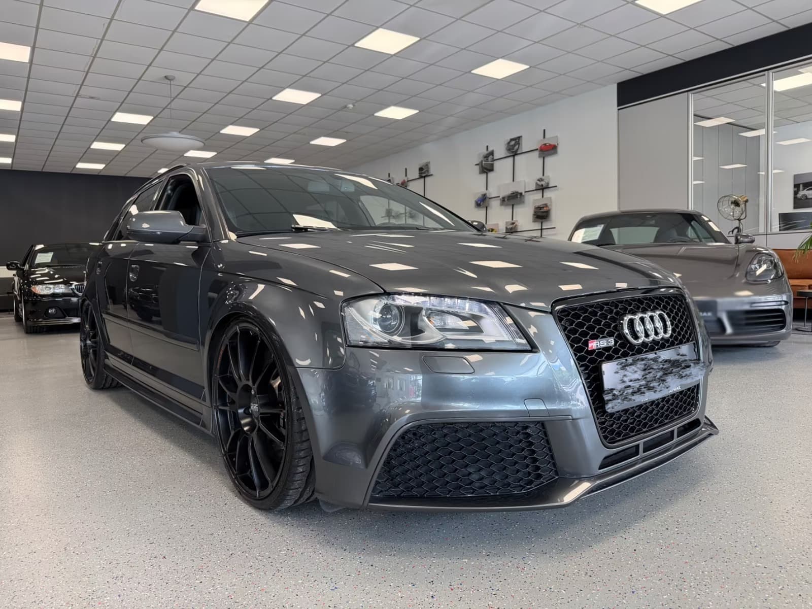 Audi RS3 miniature 3
