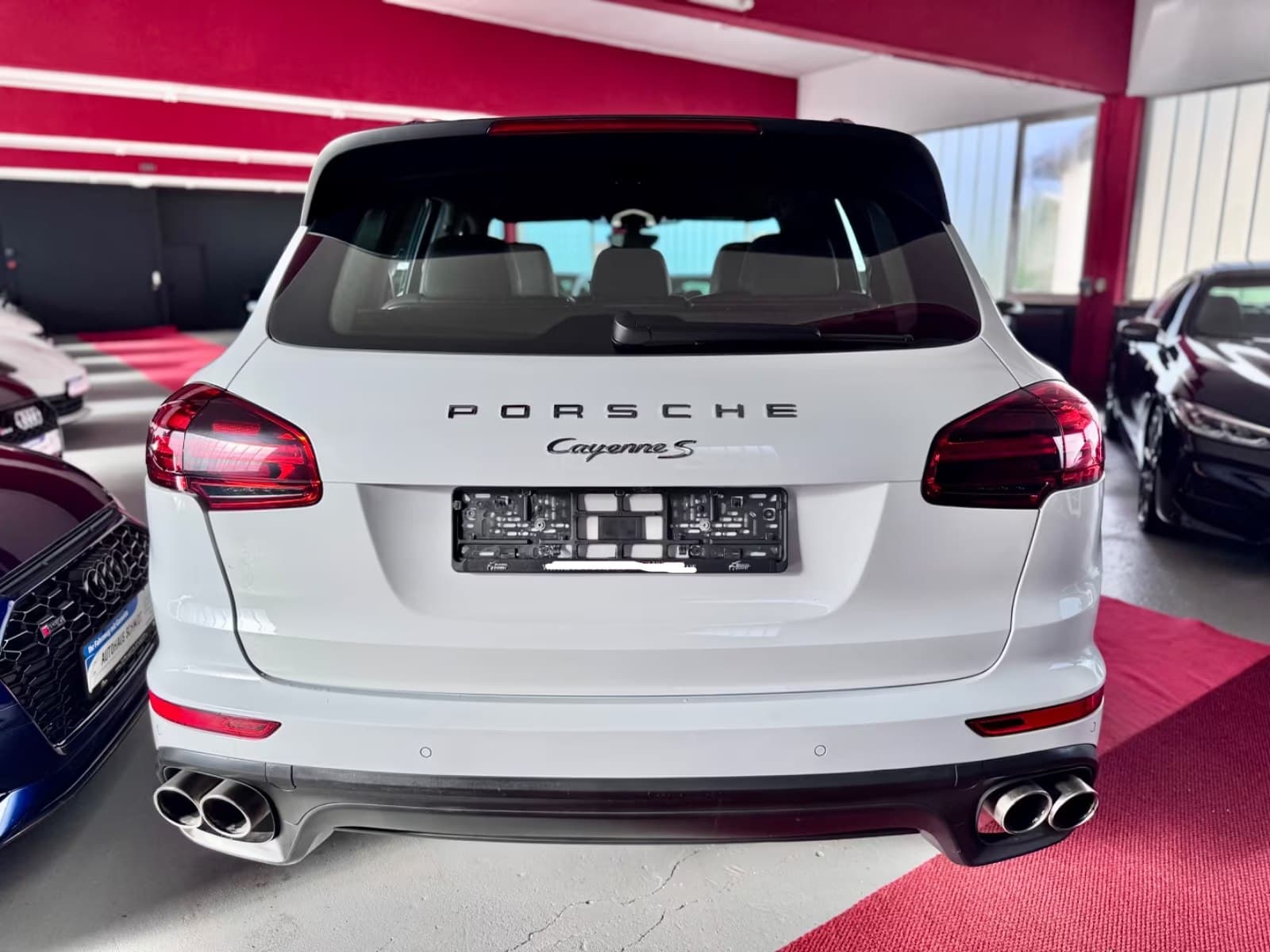Porsche CAYENNE miniature 4