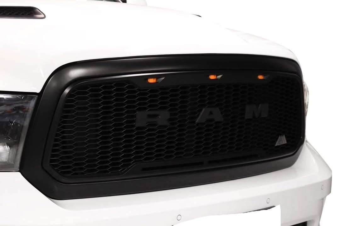 Dodge RAM miniature 7
