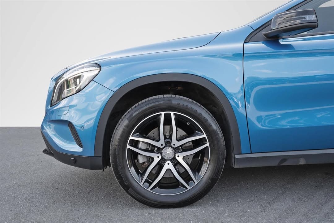 Mercedes-Benz GLA miniature 9