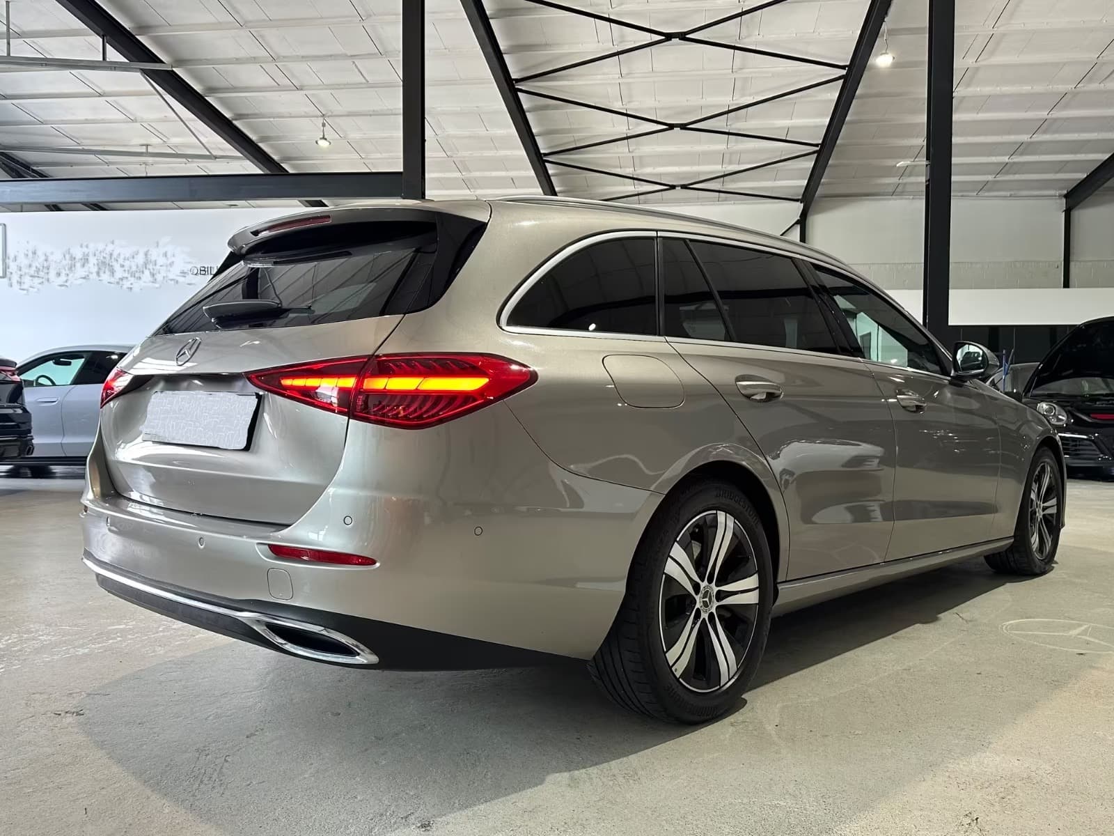 Mercedes-Benz C miniature 3