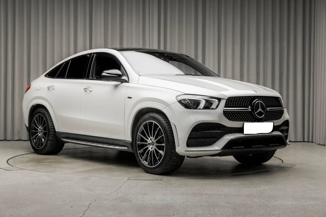 Mercedes-Benz GLE miniature 3