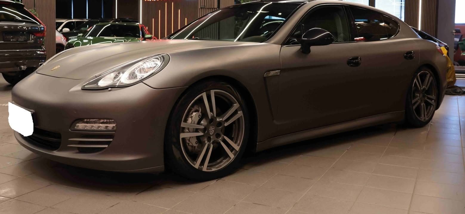 Porsche Panamera miniature 9