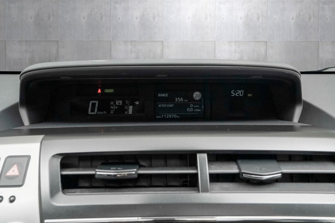 Toyota Prius+ miniature 9