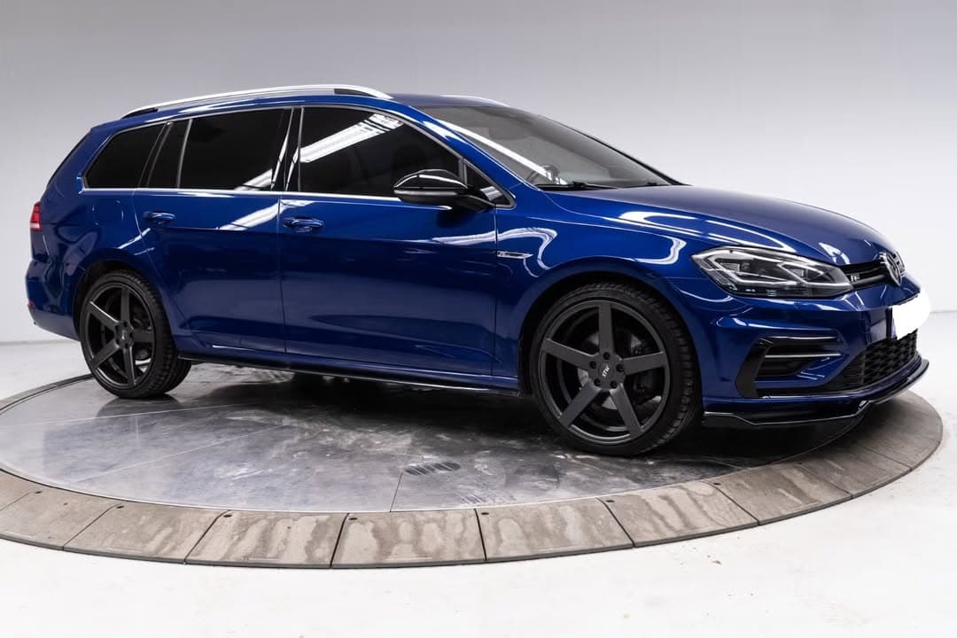Volkswagen Golf miniature 6
