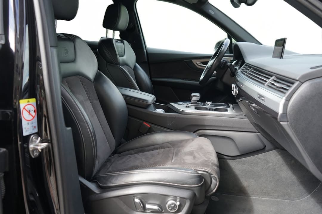 Audi Q7 miniature 9