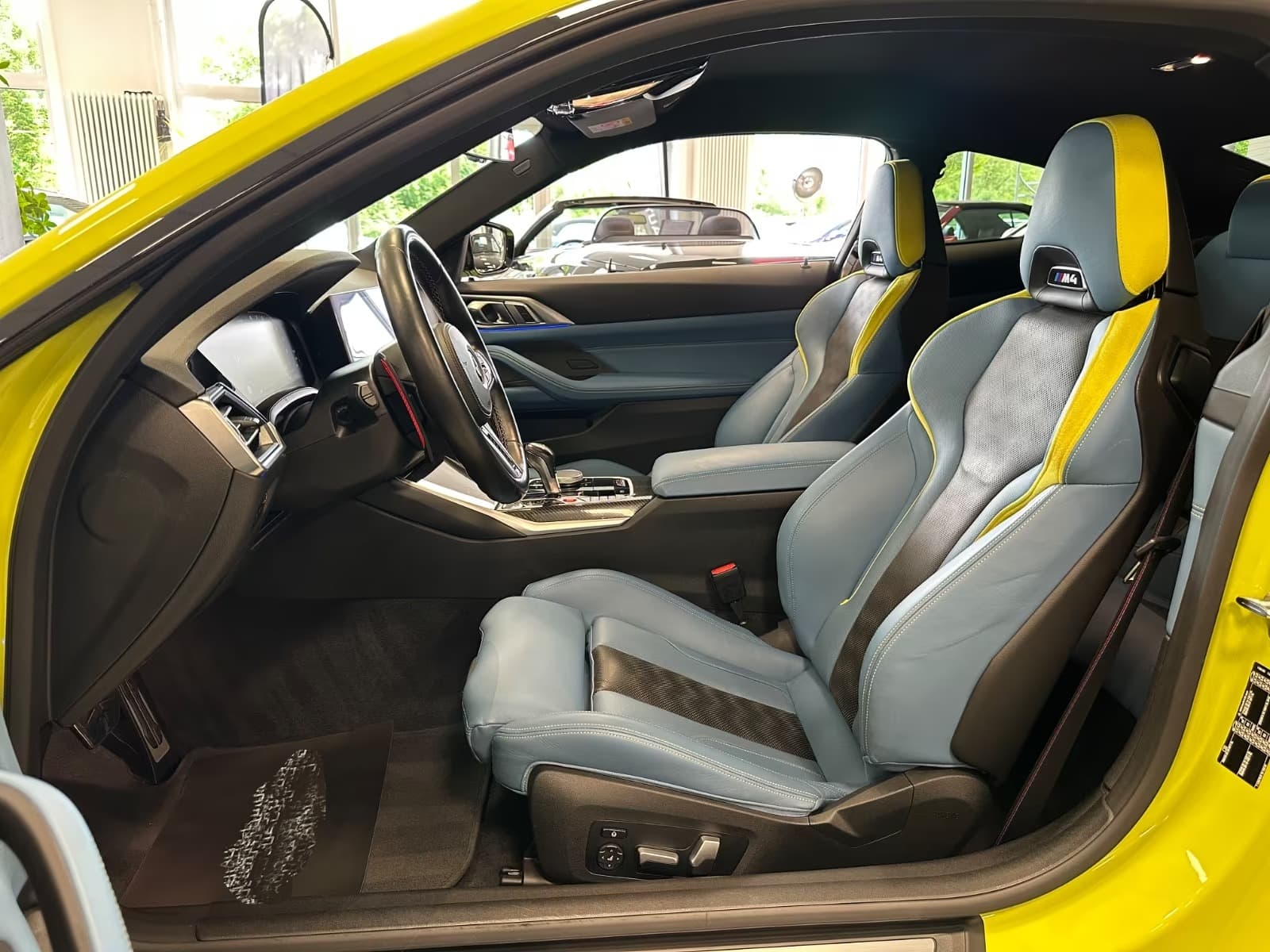 BMW M4 miniature 10