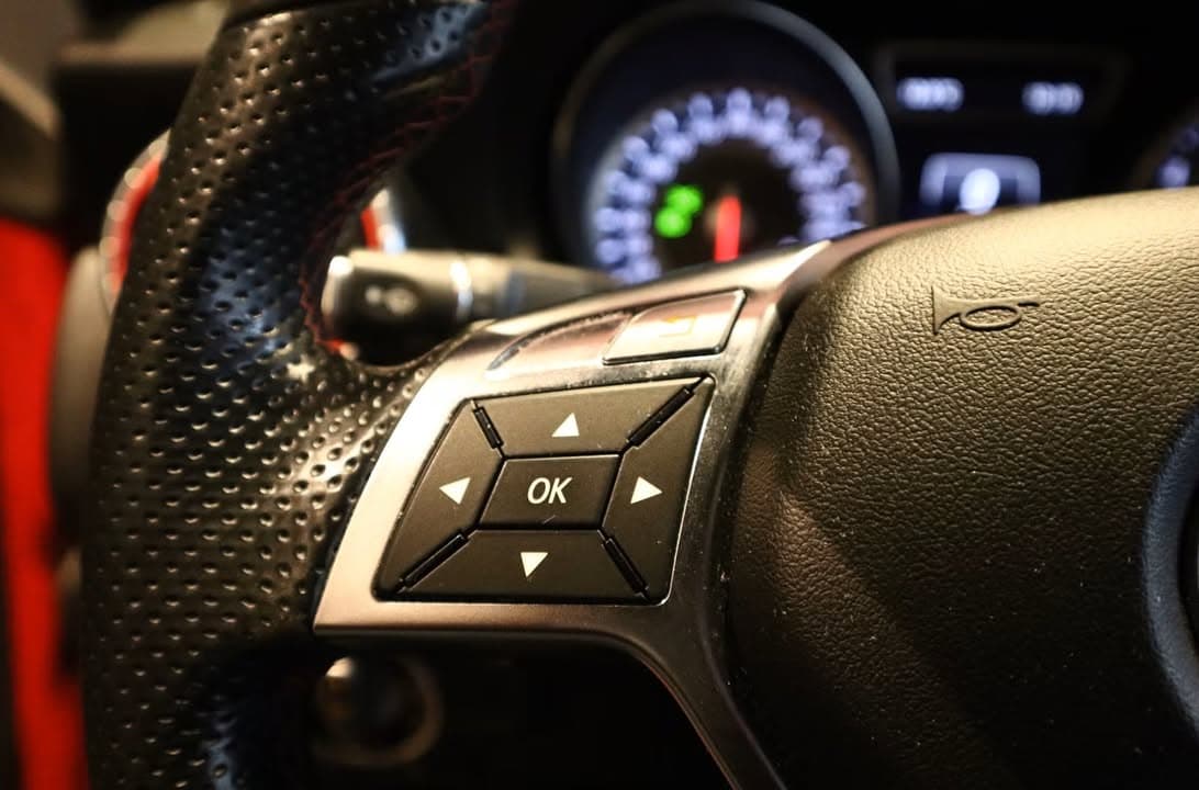 Mercedes-Benz CLA miniature 7