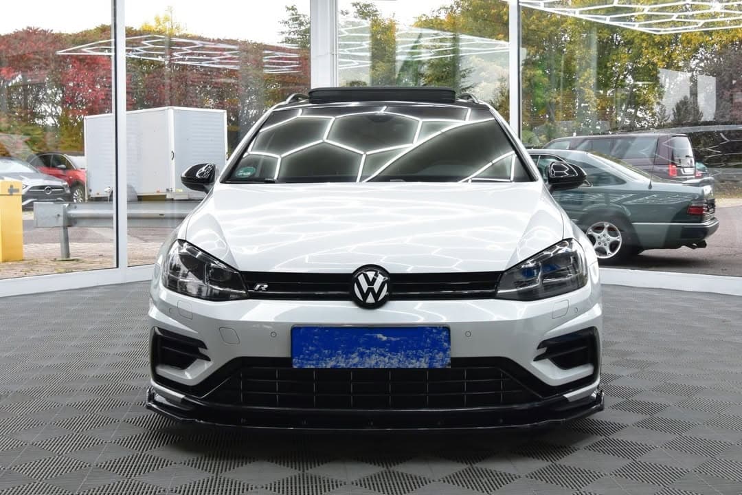Volkswagen Golf miniature 3
