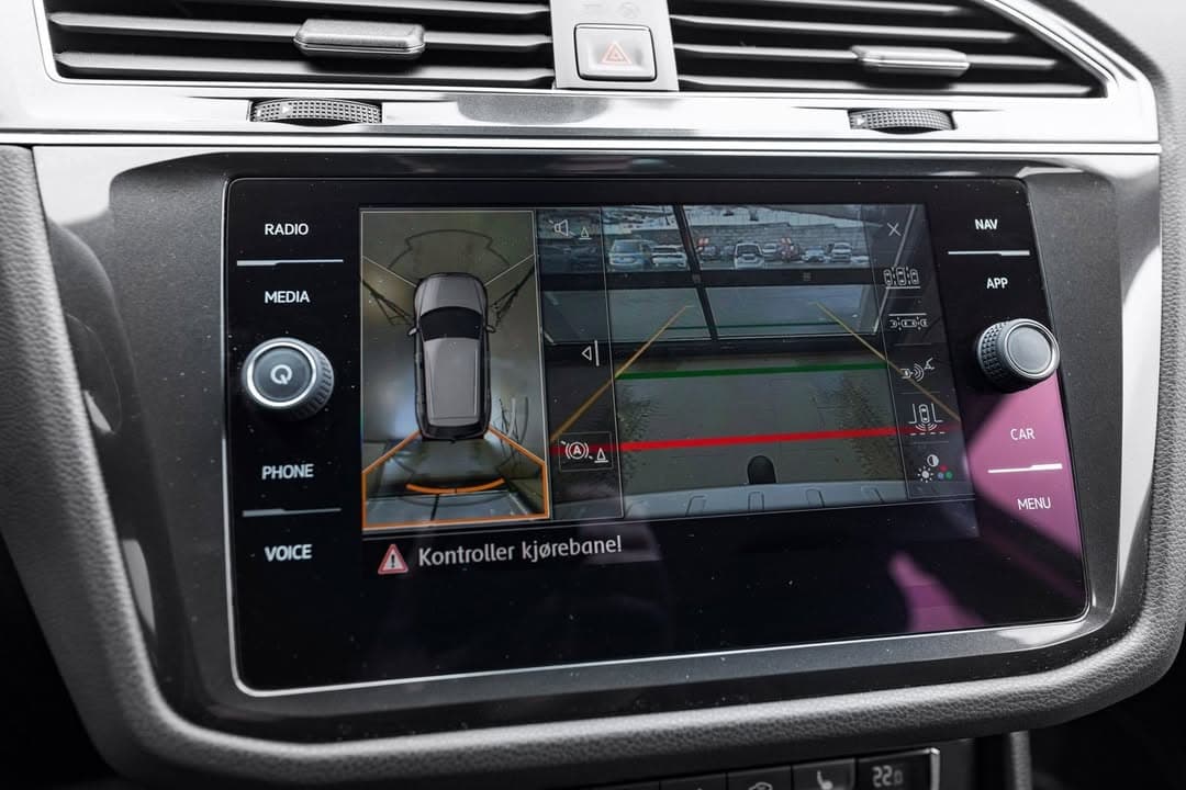 Volkswagen Tiguan miniature 12