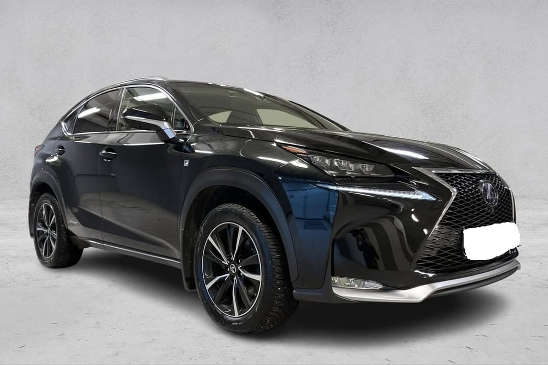 Lexus NX - photo 2
