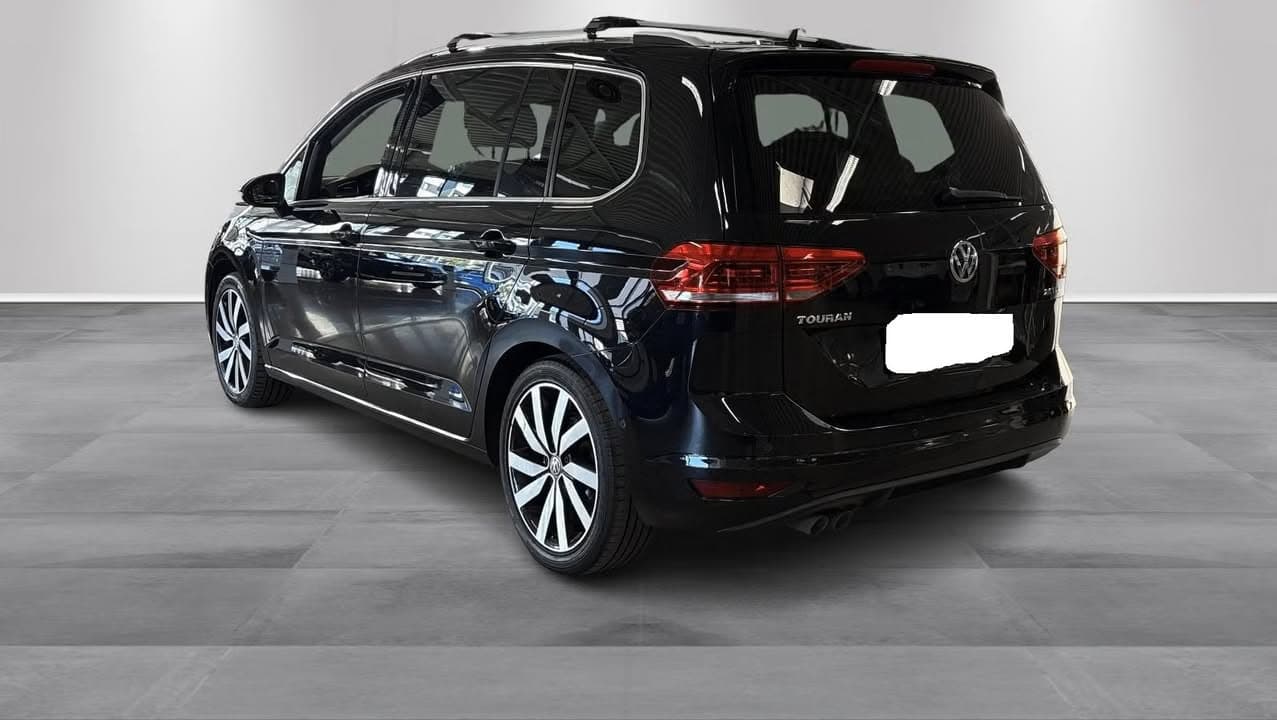 Volkswagen Golf miniature 7