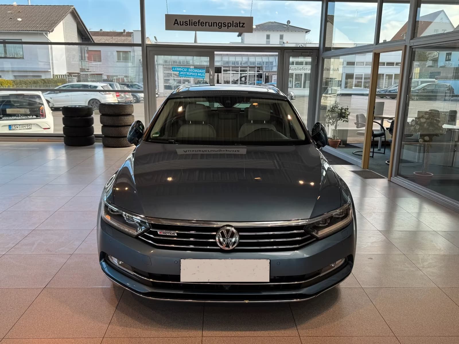 Volkswagen PASSAT miniature 8