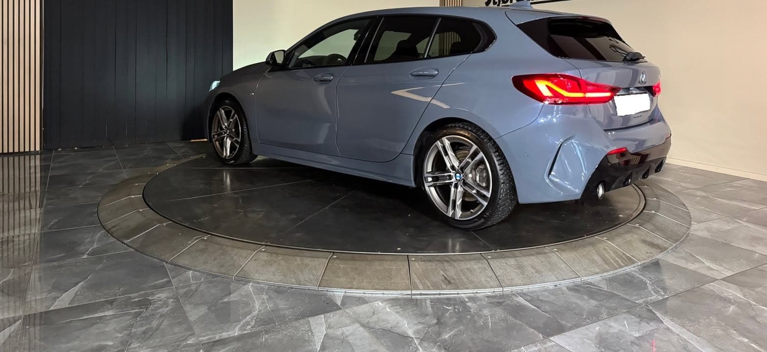 BMW Serie miniature 6