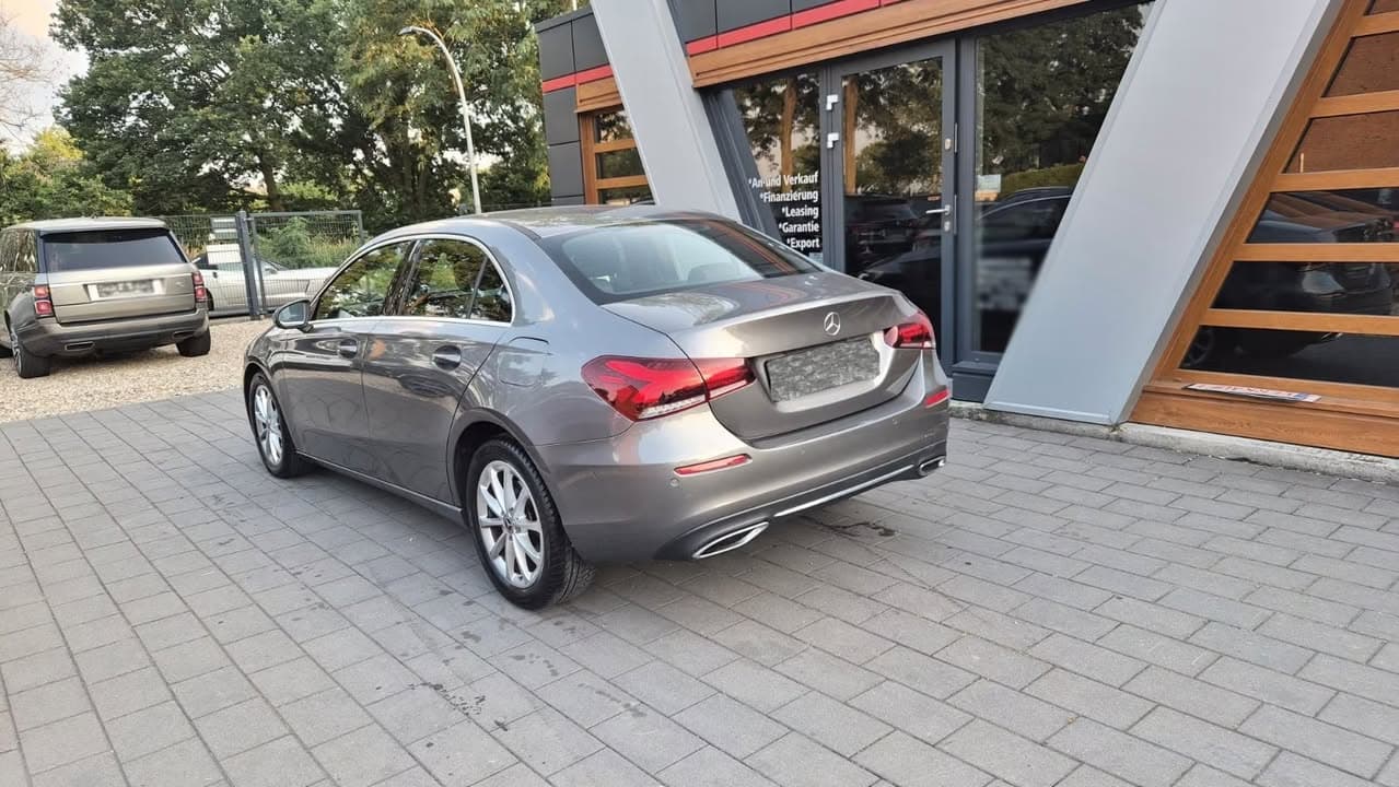 Mercedes-Benz A miniature 7