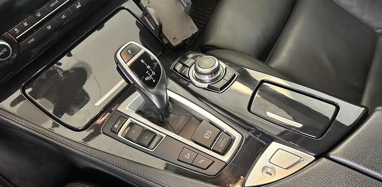BMW serie miniature 10