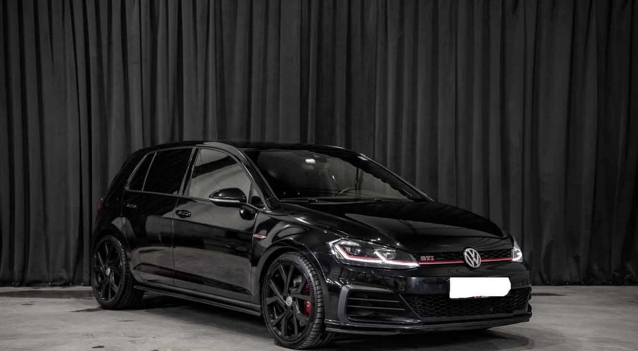 Volkswagen Golf miniature 2