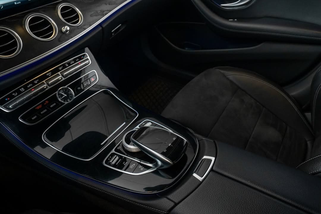 Mercedes-Benz Clase miniature 10