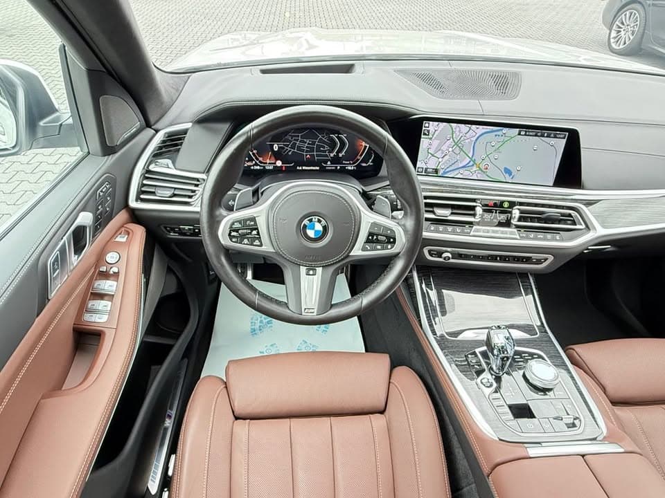 BMW X7 miniature 12