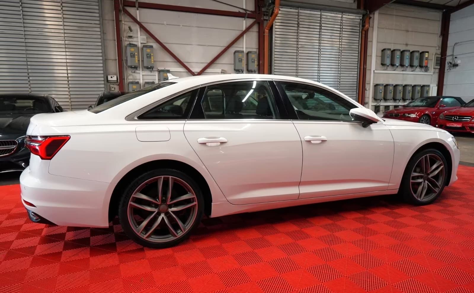 Audi A6 miniature 10