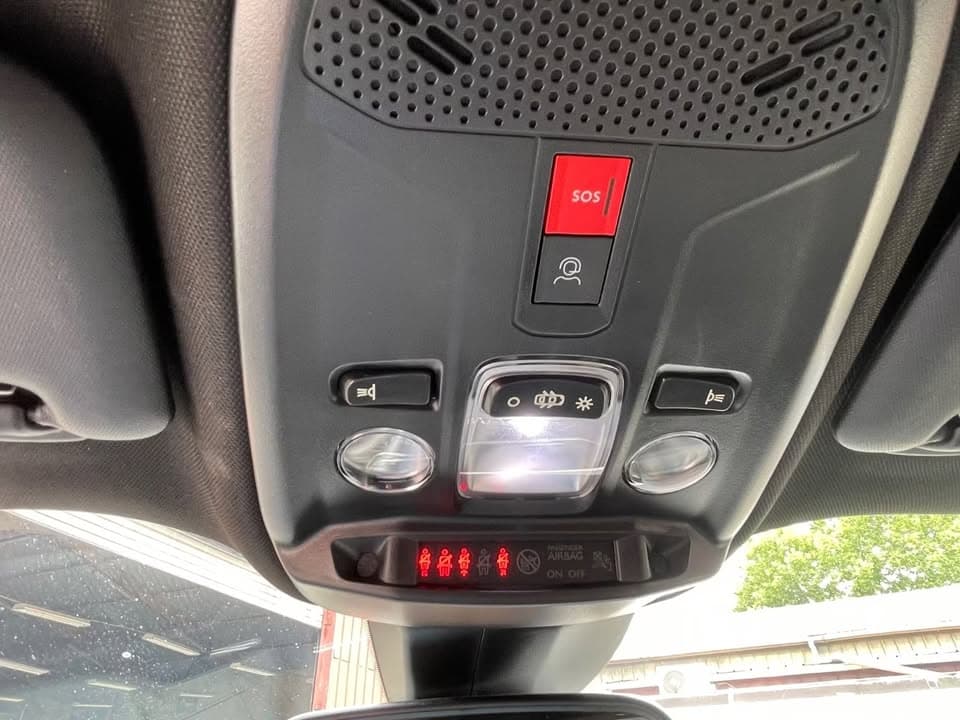 Peugeot 2008 miniature 8