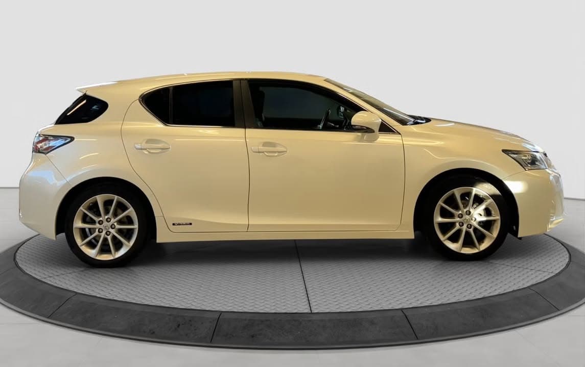 Lexus CT miniature 7