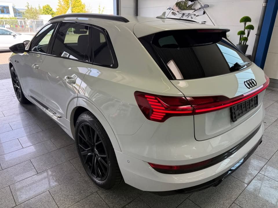 Audi e-tron miniature 7