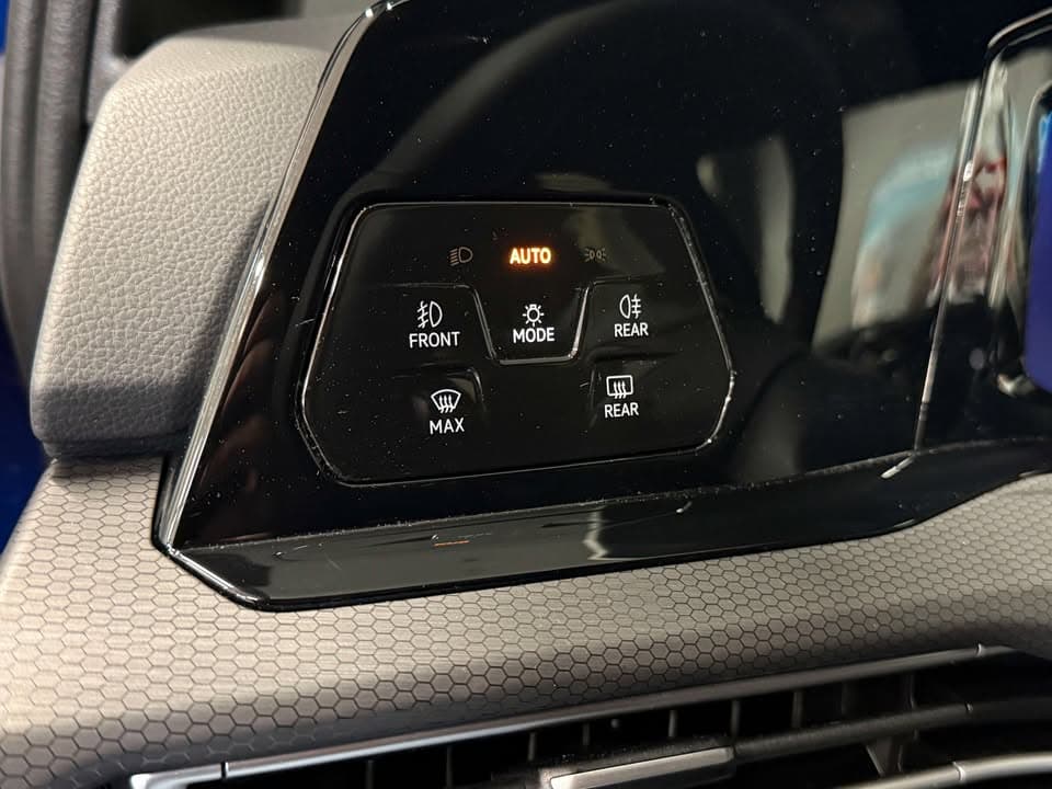 Volkswagen Golf miniature 8