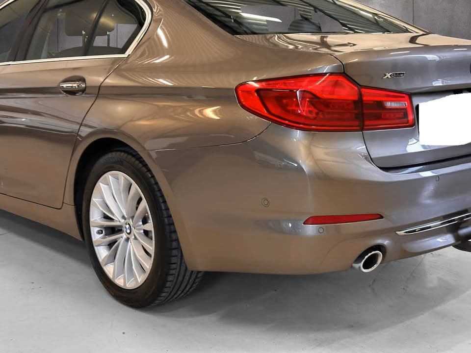 BMW serie miniature 9