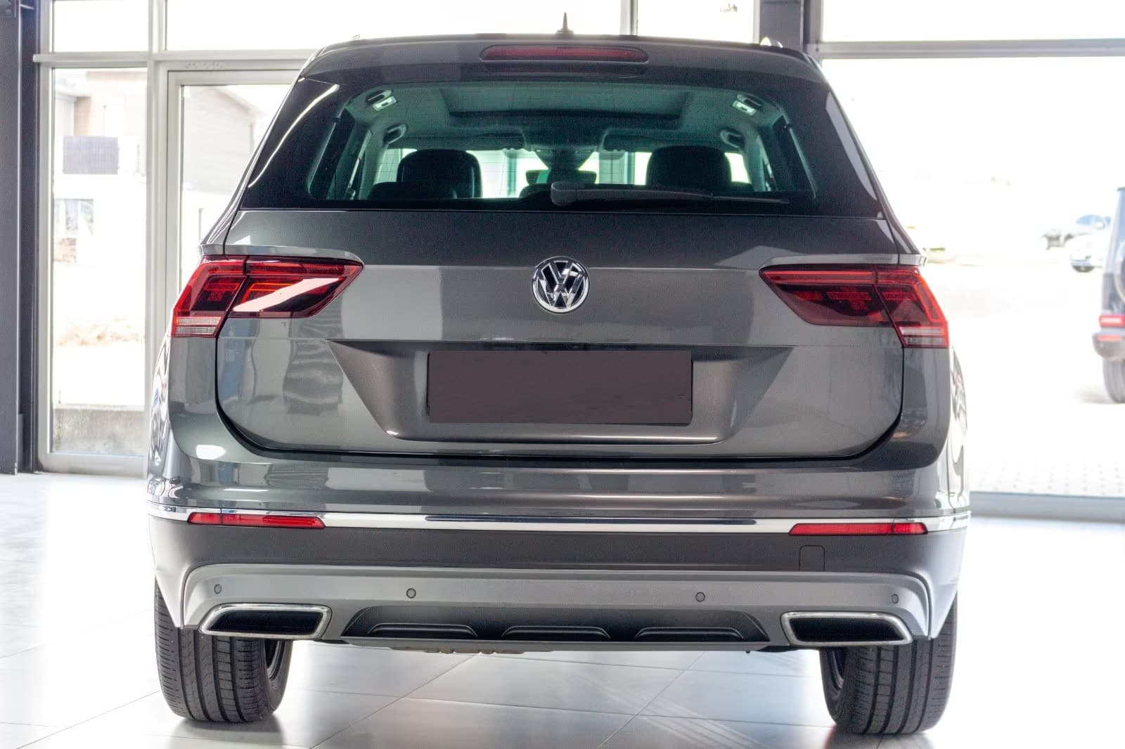 Volkswagen TIGUAN miniature 5