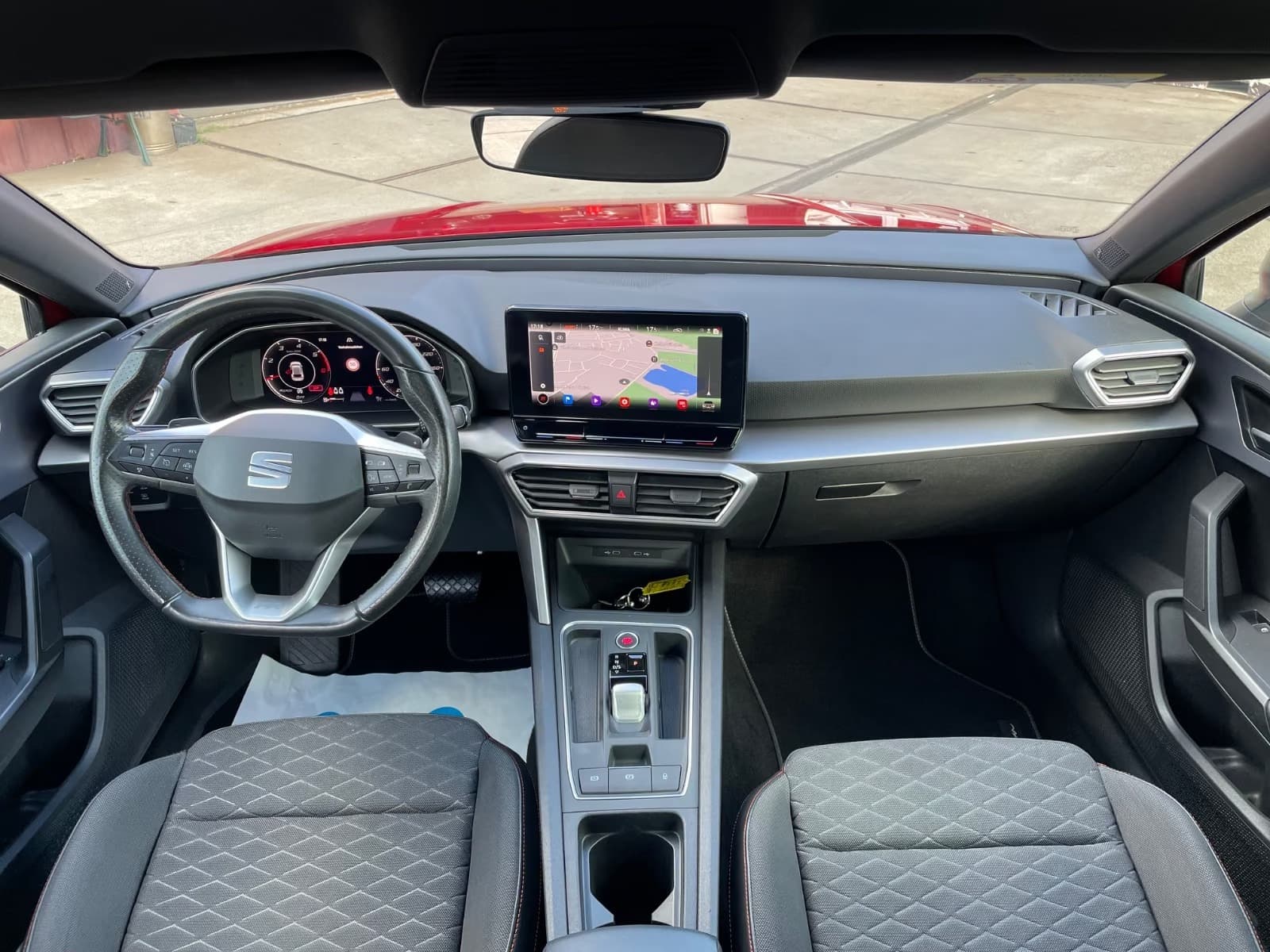 SEAT León miniature 11