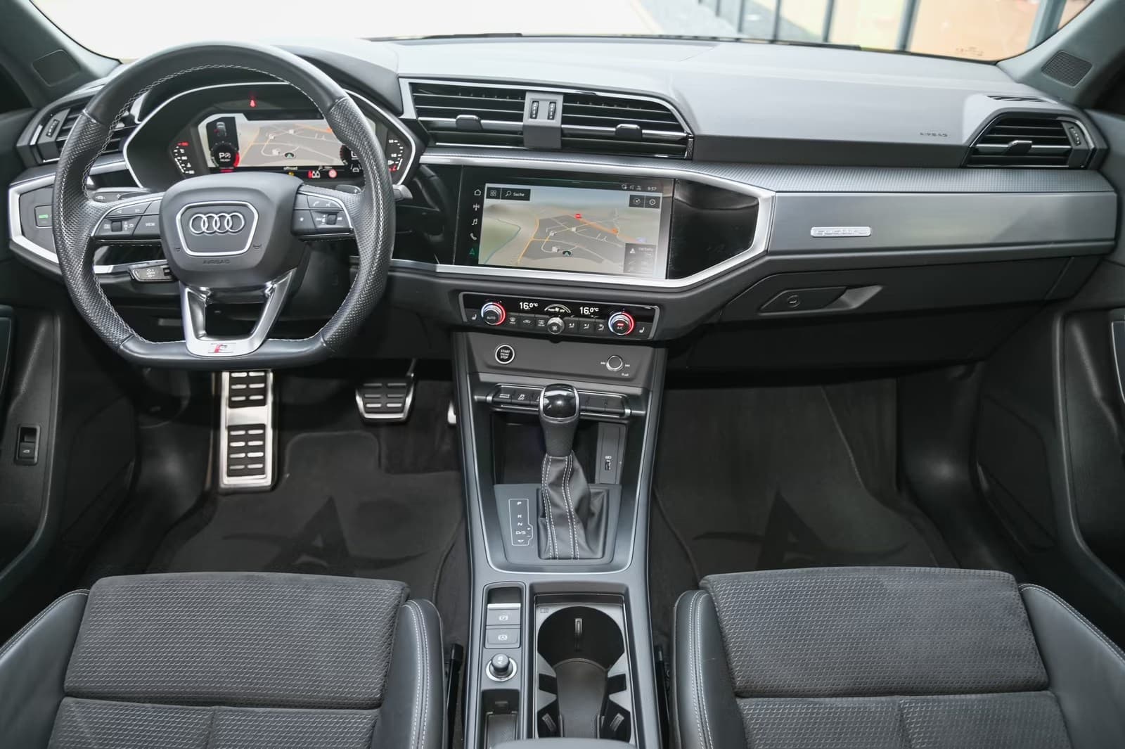 Audi Q3 miniature 6