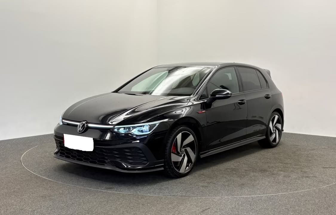 Volkswagen Golf miniature 6