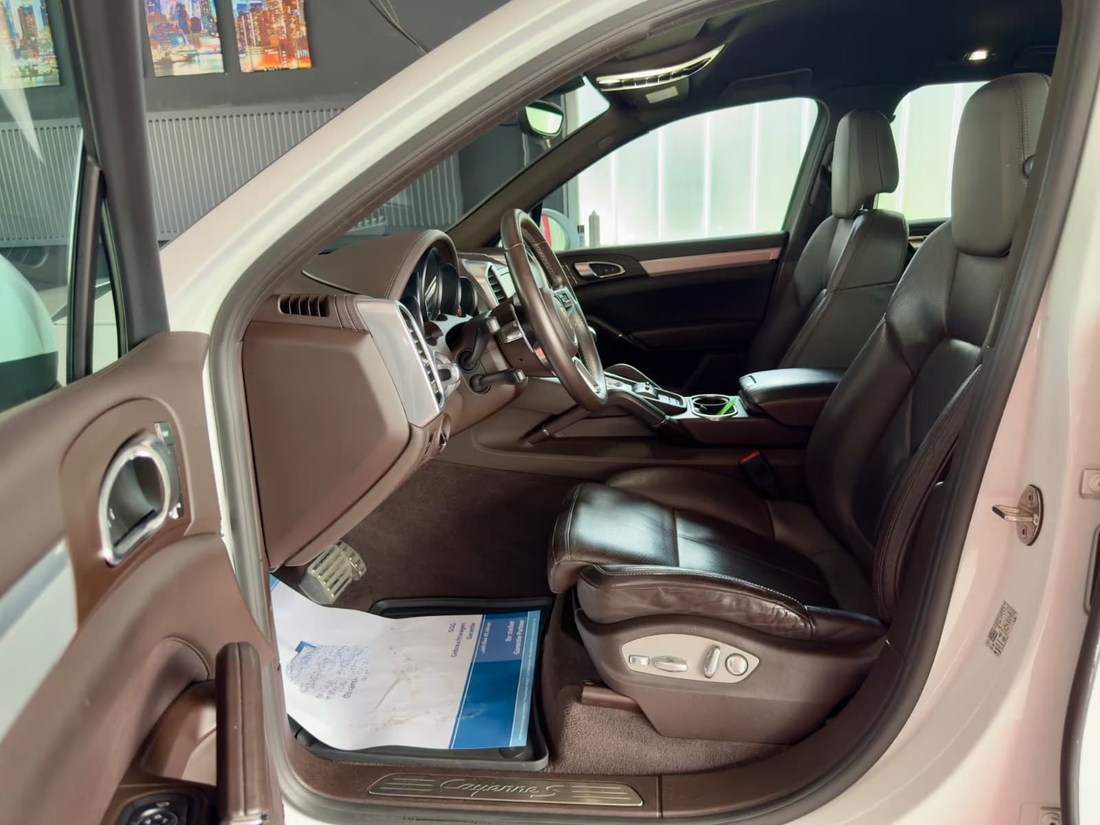 Porsche CAYENNE miniature 5