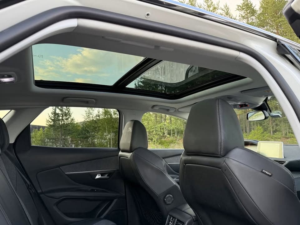 Peugeot 3008 miniature 8