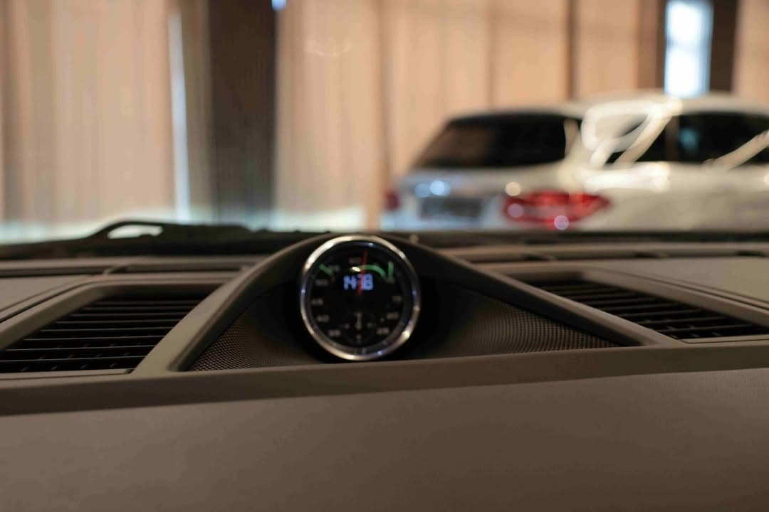 Porsche Panamera miniature 10