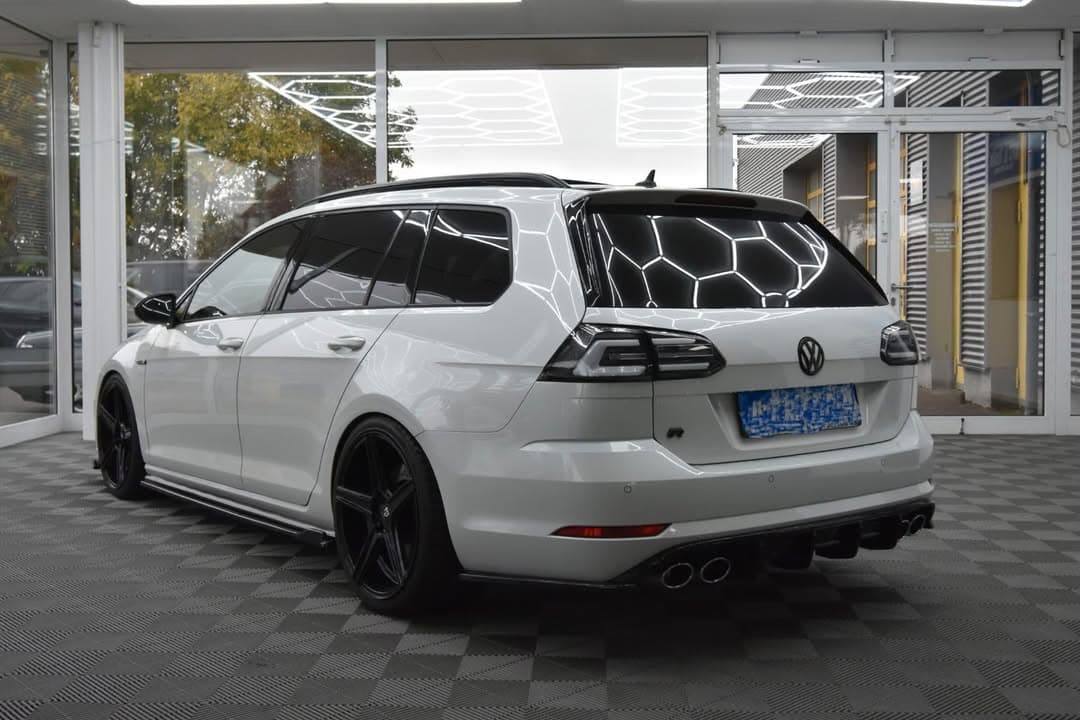 Volkswagen Golf miniature 5