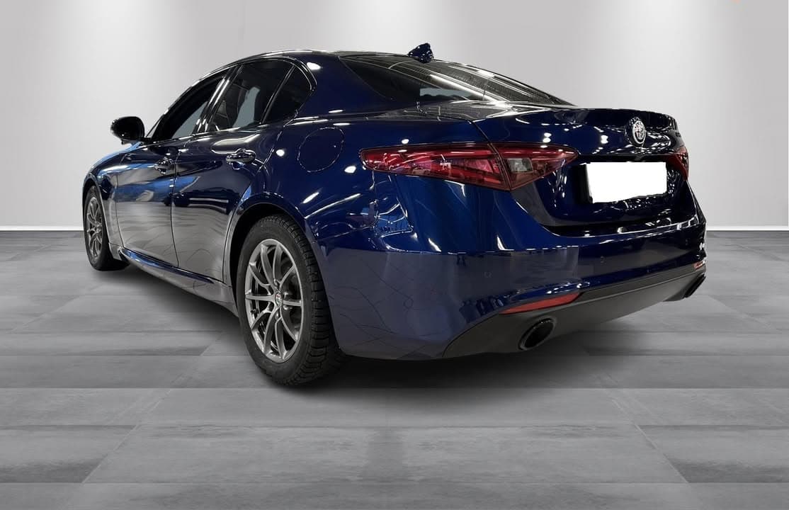 Alfa Romeo Giulia miniature 10