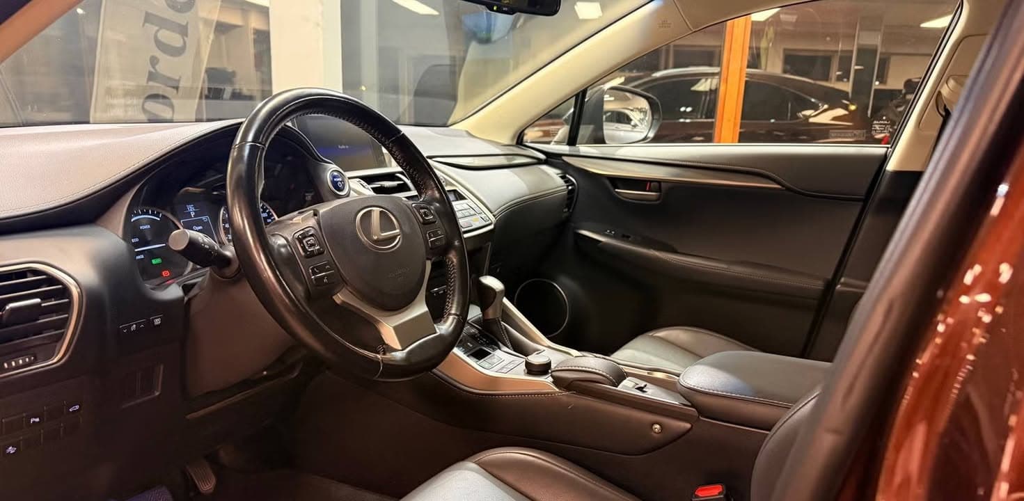 Lexus NX miniature 5