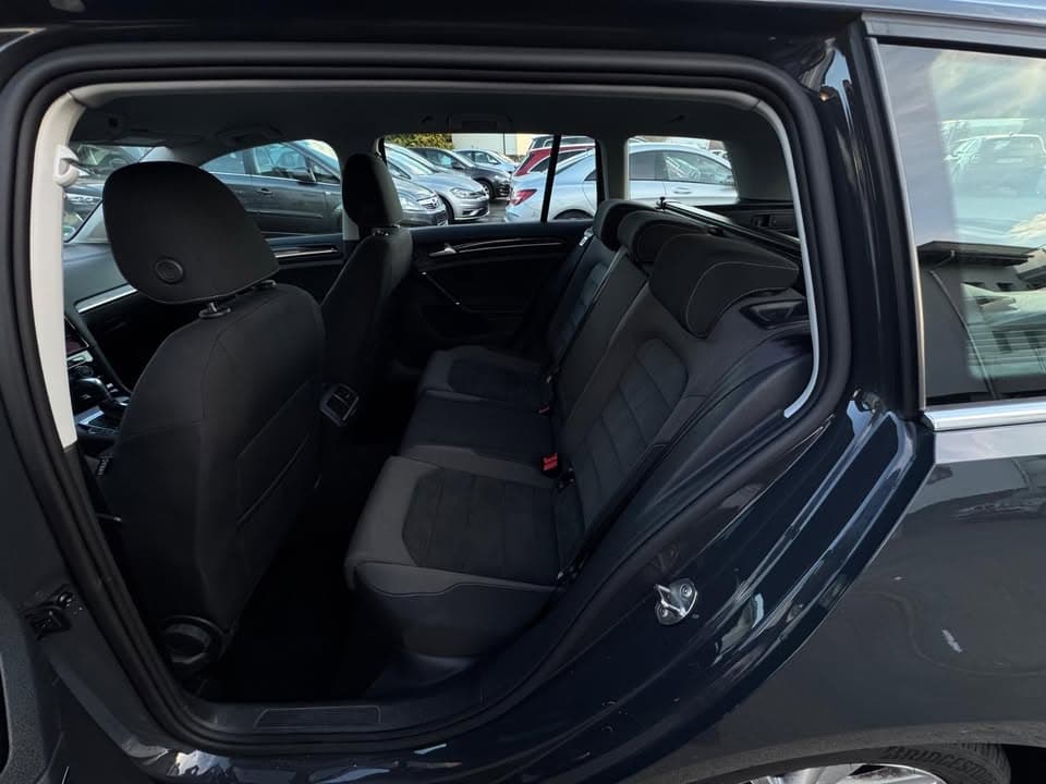 Volkswagen Golf - photo 12