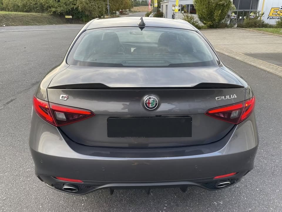 Alfa Romeo GIULIA miniature 5