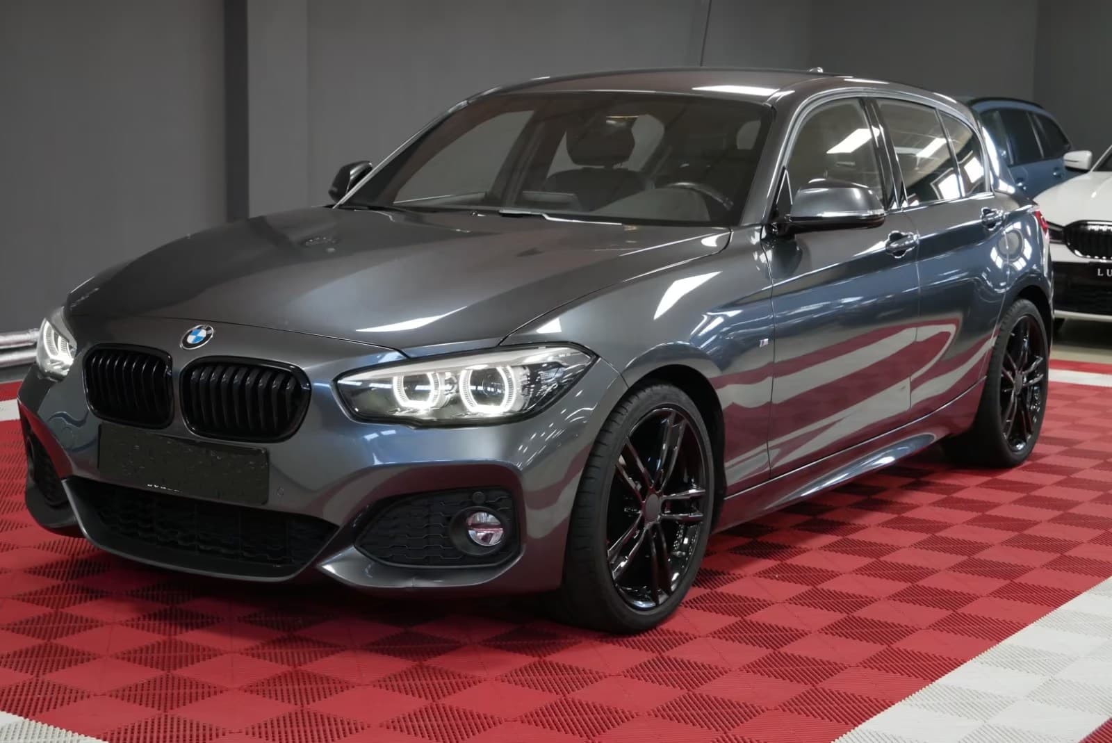 BMW 120i