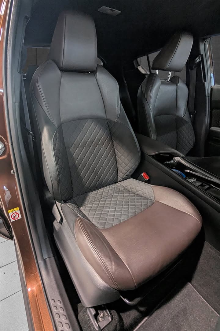 Toyota C-HR miniature 11