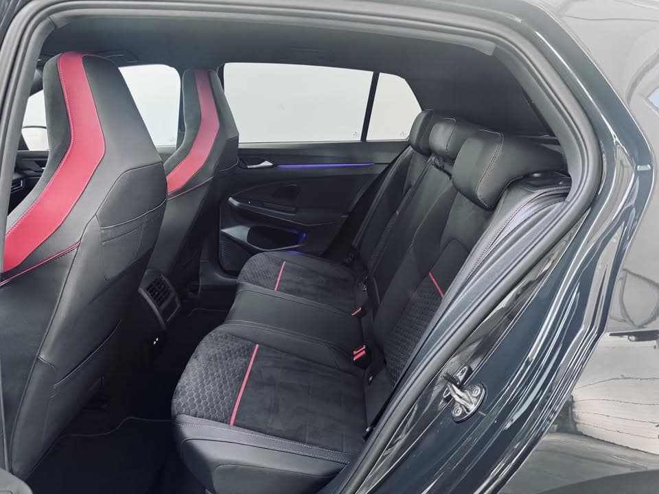Volkswagen Golf miniature 6
