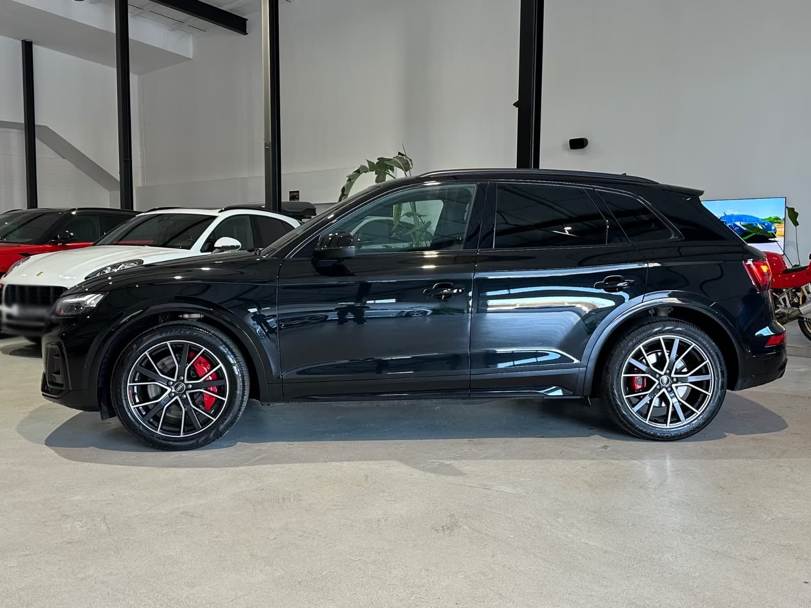 Audi SQ5 miniature 3
