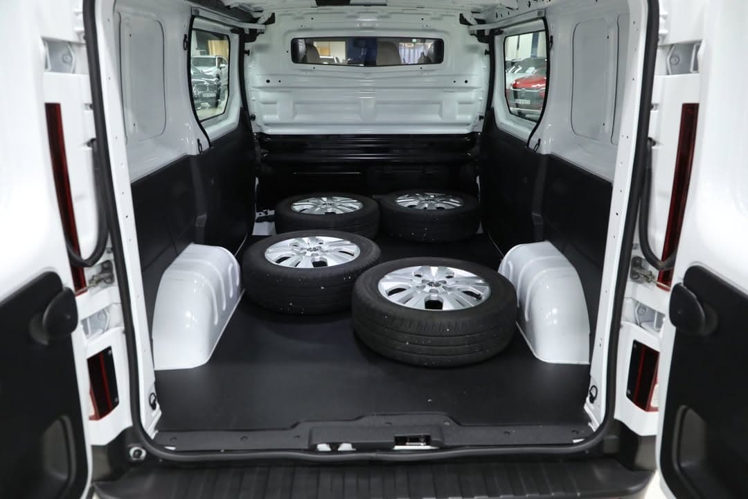 Renault Trafic miniature 11