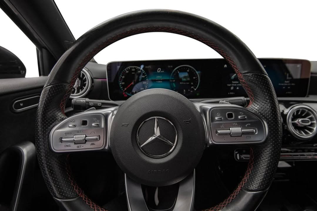 Mercedes-Benz Clase miniature 9