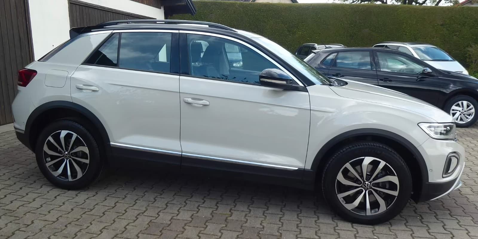 Volkswagen T-Roc miniature 6